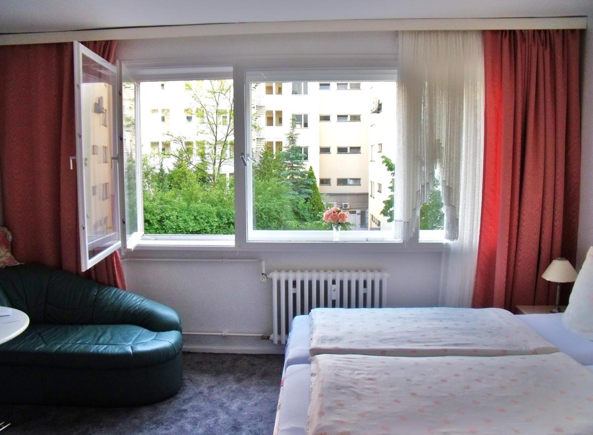 Apartment Ku'damm Mit Parkplatz Berlin
